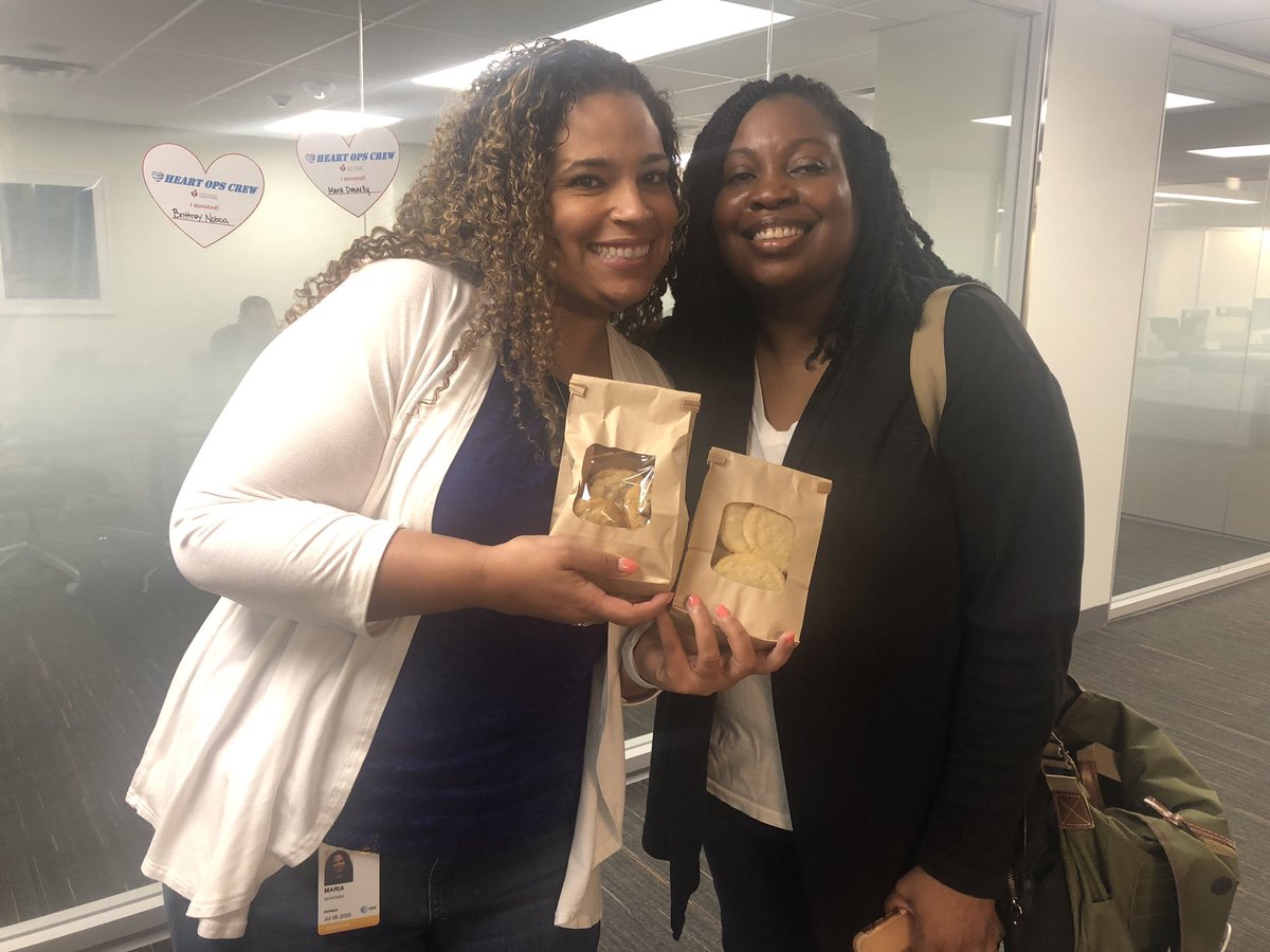 Lo__Jo's tweet image. It’s always good to see my hair crush @MariaEQuinones . 💙#LifeAtATT #POWERcentral