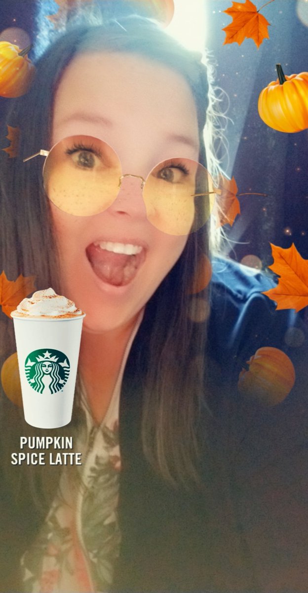 miss_foxieladie's tweet image. It&apos;s that time of year again🎃
#psltime #myfave #snapchatfilter #starbucks