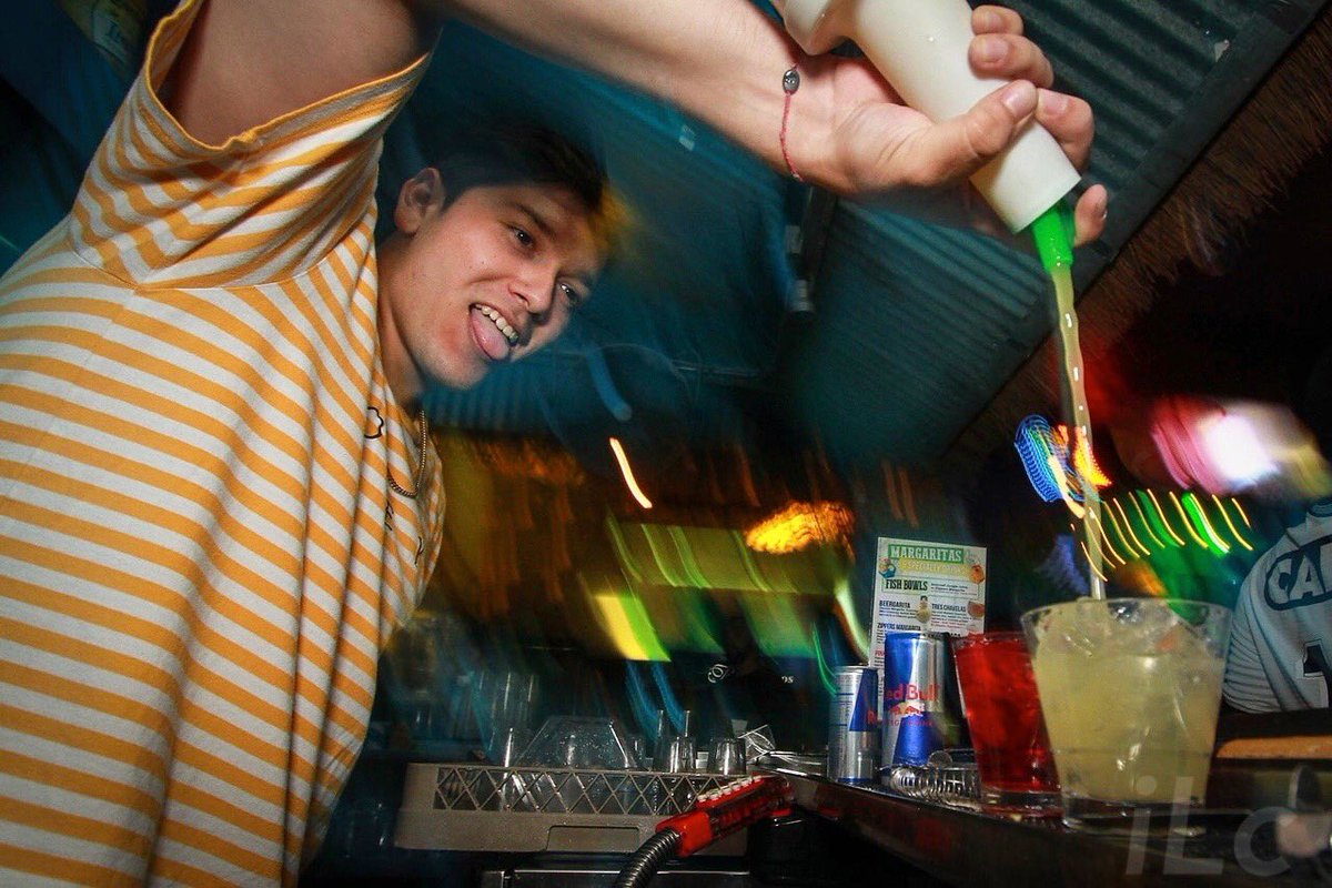 TresGringos's tweet photo. Yo @jwellshd play Birthday Song by 2 Chainz🥳 Happy birthday to our man @joey_bilbo We all love you and hope to see you get a little wastey tonight! https://t.co/i6CaJ6cHvn