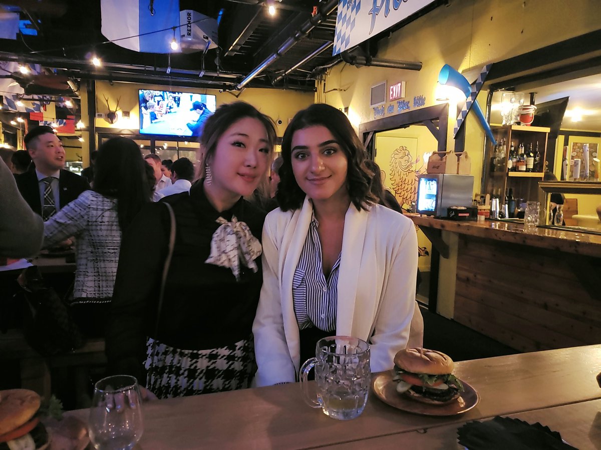 Quality time meeting old and new friends at GenNext rooftop social event. Thank you for all the support you give in the community and for organizing this awesome event! #TDGenNext #unitedway <a href="/LowenTrang_TD/">Lowen Trang</a> @GurjivChahil_TD <a href="/AndyCribb_TD/">Andy Cribb</a>