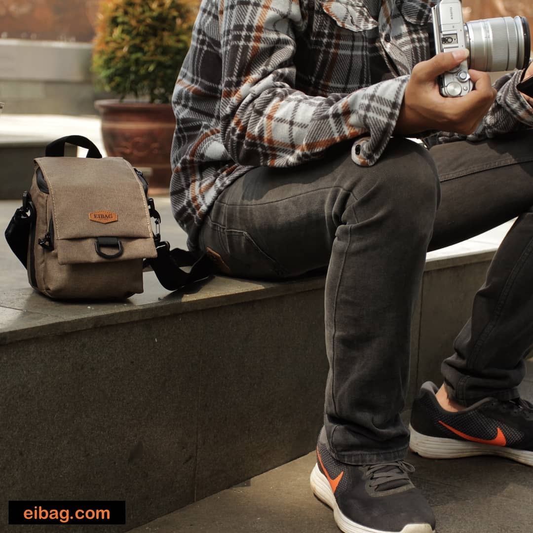 taskamera's tweet image. eibag.com/product/tas-ka…

Tas kamera selempang mirrorless EIBAG 1762 series. Simple , elegant, berkualitas. Harga hanya Rp 155.000 saja. Sudah termasuk cover bag. Whatsapp : 081220764951 #eibag #eibagindonesia #taskamera #camerabag #taskameramirrorless #taskameraselempang