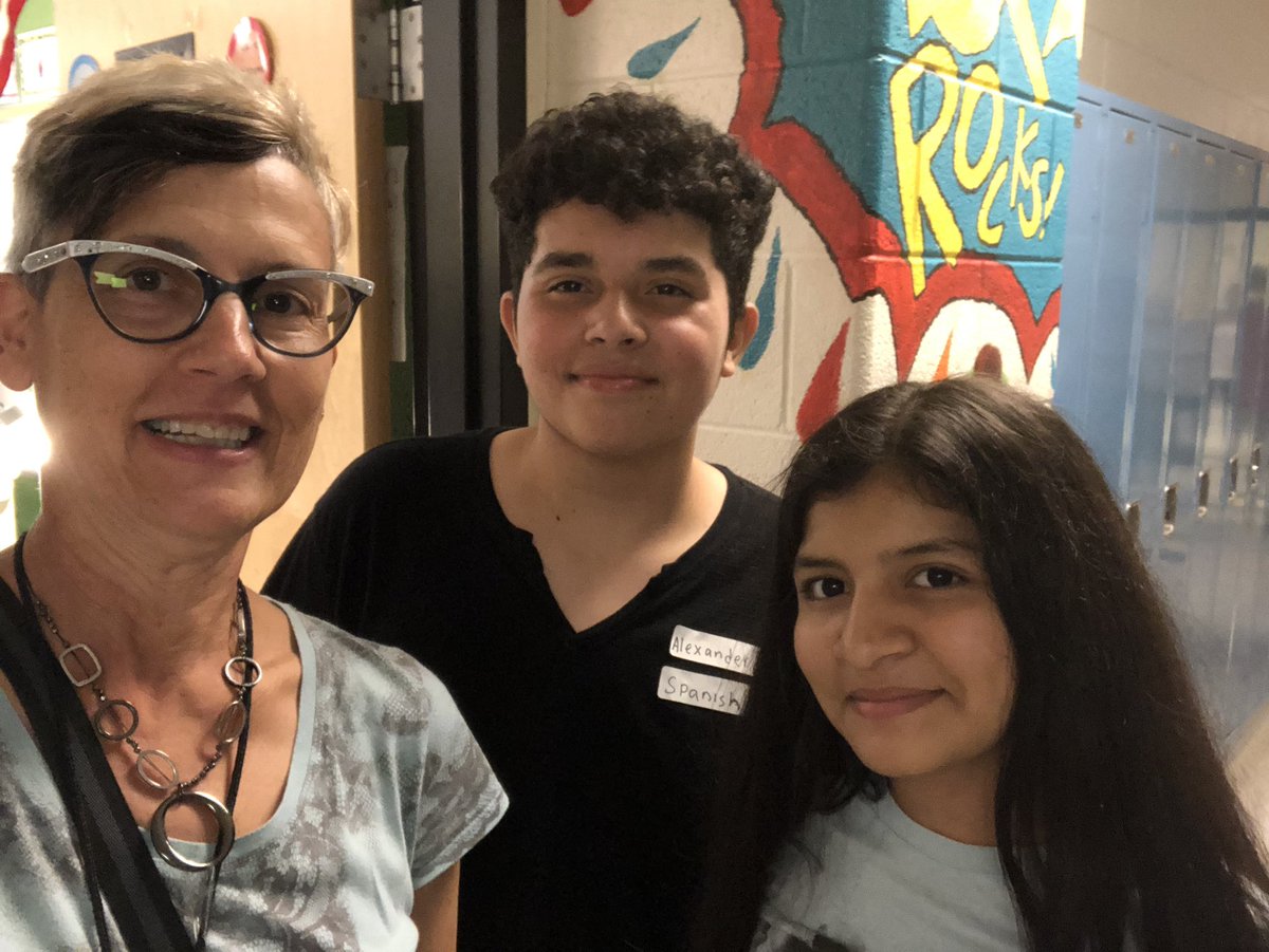 RMHS_ESOL_Dept's tweet photo. ESOL teachers and students helping parents/guardians negotiate our school system and get to know what makes ESOL special. Students looked so proud to bring their parents to classes! #ESOLpride #mcpsbtsn https://t.co/Cc4Ib26LNA