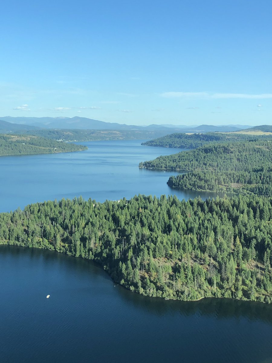 cc_gupta's tweet photo. Amazing Coeur d’Alene seaplane adventure with @AlexAgostini3 and @KatyaKovac. Great way to end day 3 of #shiftwork2019 https://t.co/bUeuyoyivN