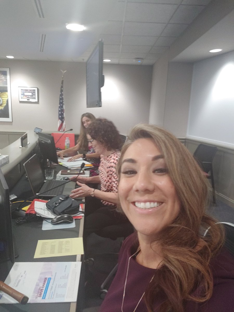 CejaMartinez4ed's tweet photo. Fun times! @PeoriaUnified11 Board meeting #Boardbehavior #PeoriaUnifiedPride https://t.co/Oyamay8Bwx