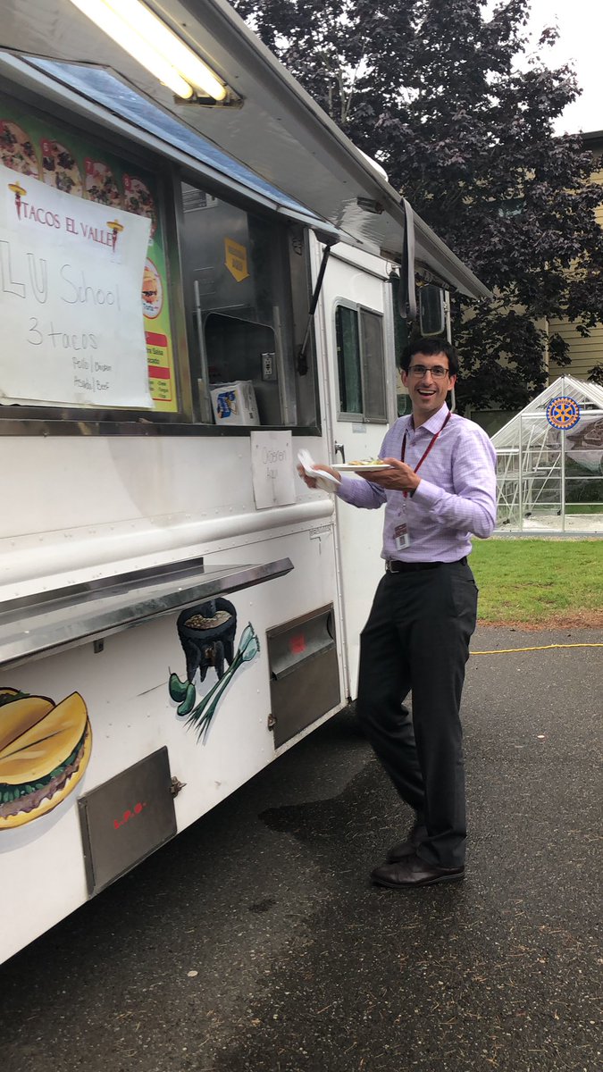 BEGEARUP's tweet image. Thank you to Dr.May and the wonderful staff and families at LU   for a wonderful 7th/8th Grade Back to School Night! #wolfpack #gearupworks #schoolfamily