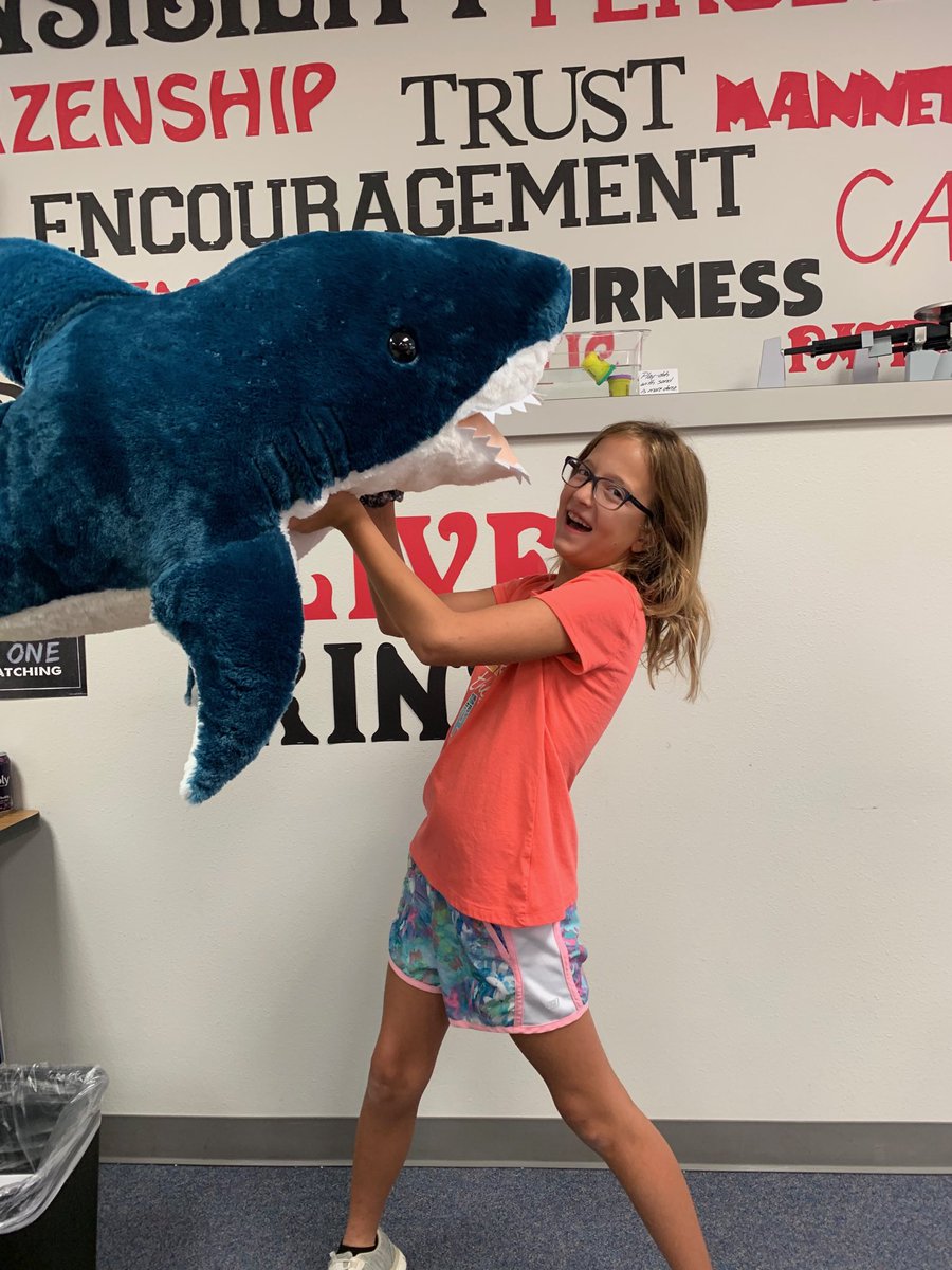 Look who was lucky enough to carry Bennett’s shark today!! Keep the fundraising going!  #bearshine