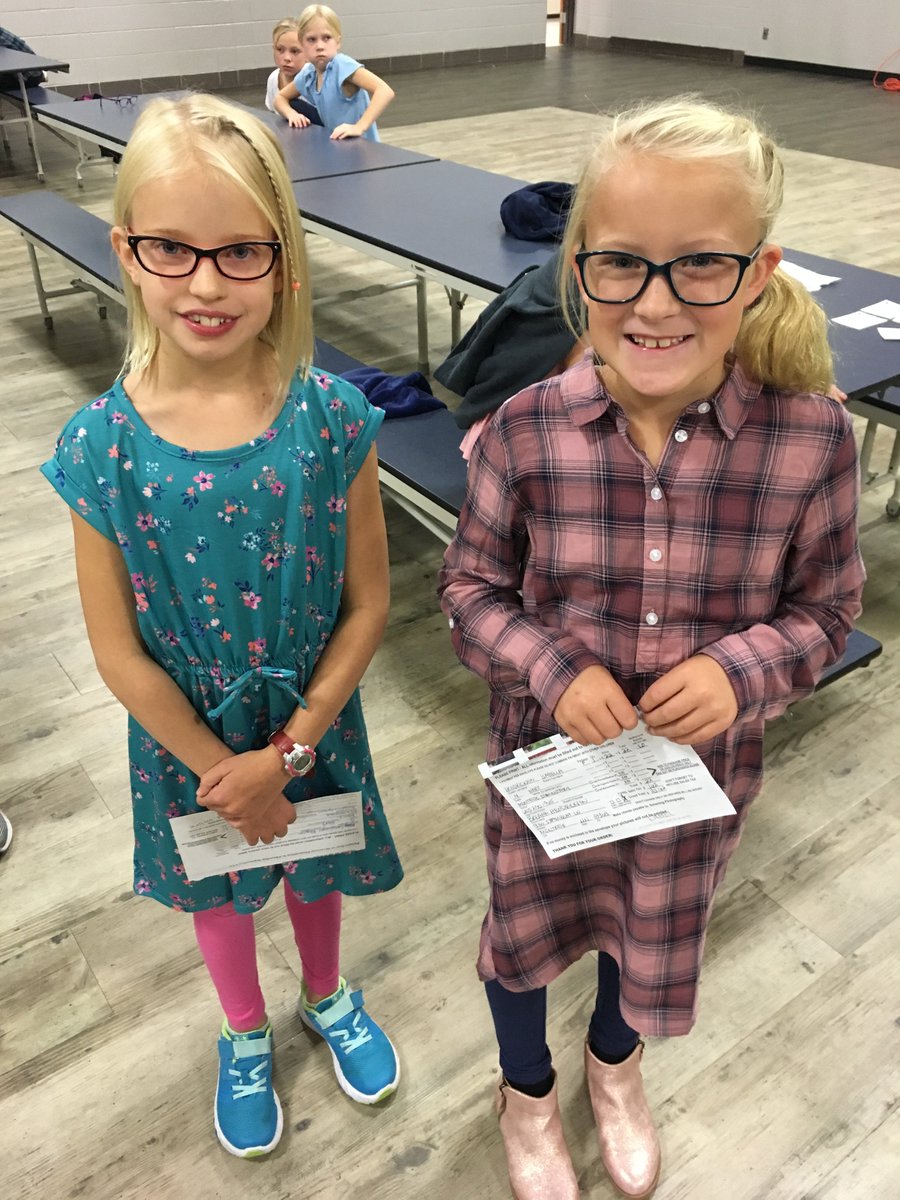 Hart4Students's tweet photo. Waiting to get their picture taken. What a good looking group! #theMESway https://t.co/HpwqKofOHr