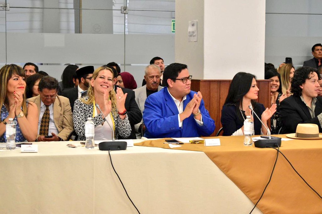 CesarCoronelEc's tweet photo. Hoy tuve la oportunidad de participar en la Cumbre de la Paz de @hwpl_kr que se desarrolló en la @AsambleaEcuador. Nuestro #Ecuador es el primer país de Latinoamérica que es sede de este importante evento.

#HWPL #paz #peace https://t.co/83wGaVrjj2