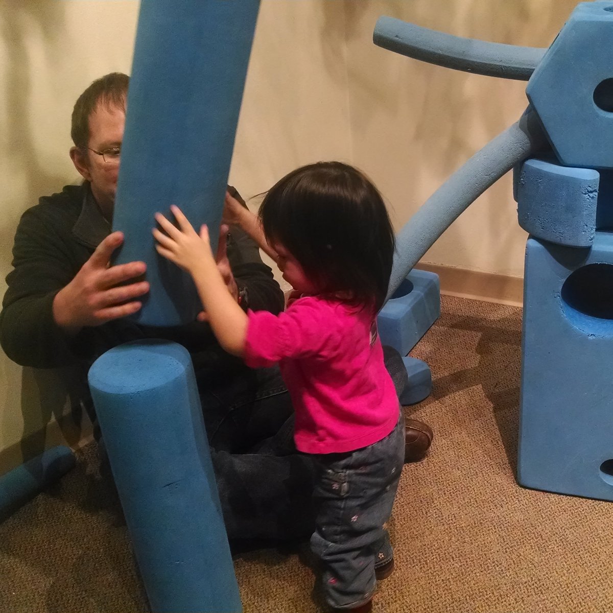 ginasvarovsky's tweet image. It's such an honor to launch the REACH-ECE project with my collaborators @scottresearch @TERCtweets and  Metropolitan Family Service @mfspdx. Looking forward to getting started in the next few months! @STEMatND #EarlyEngineering #EarlySTEM 

iei.nd.edu/news/svarovsky…