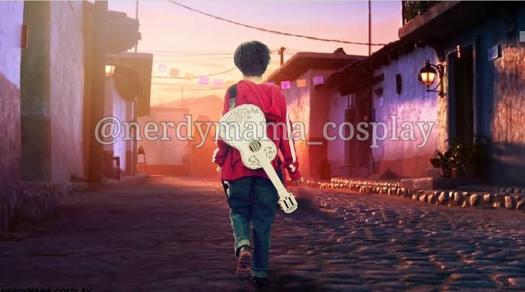 HannahShrader10's tweet photo. One cannot deny who one is meant to be. β€πΈπ
#coco #cococosplay #disney #disneyscoco #disneypixar #miguelrivera #miguel #guitar #cosplay #kidcosplay #music #family #dayofthedead #mexici #ancestors https://t.co/JJb9YU1pIK