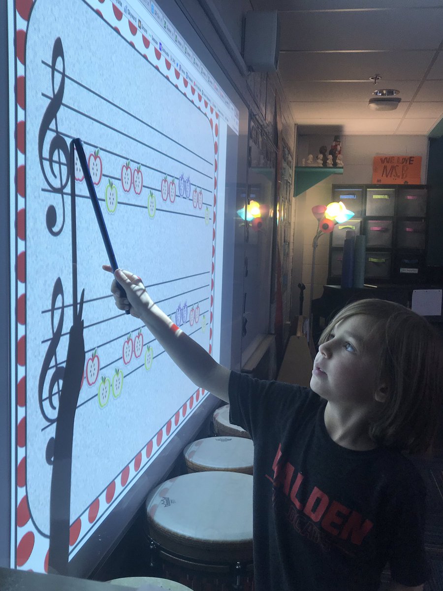Learning to read sol, la and mi on the musical staff! @rosenbaum_abby #wal109 #engage109