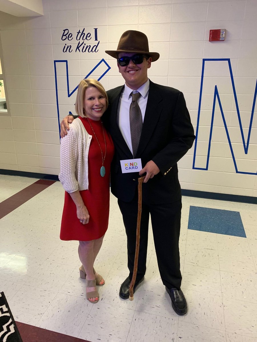 deb_box's tweet image. Al Capone (20's dress day) with Superintendent of Talladega County Schools) Suzanne Lacey. That's my Payton😍.