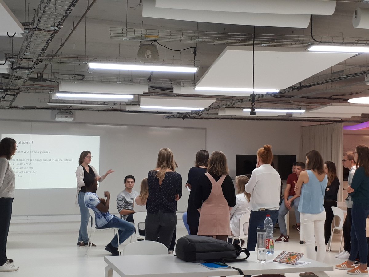 naina_aal's tweet photo. 2019-2020 top départ pour nos étudiants des DA #AgriSmart et #AgriFi #Agriculture @ISA_Lille, atelier du jour: organiser une conférence-débat avec l'équipe #Adicode @yncrea_hdf. Bonne rentrée à toutes et à tous https://t.co/RYfHOtOt89