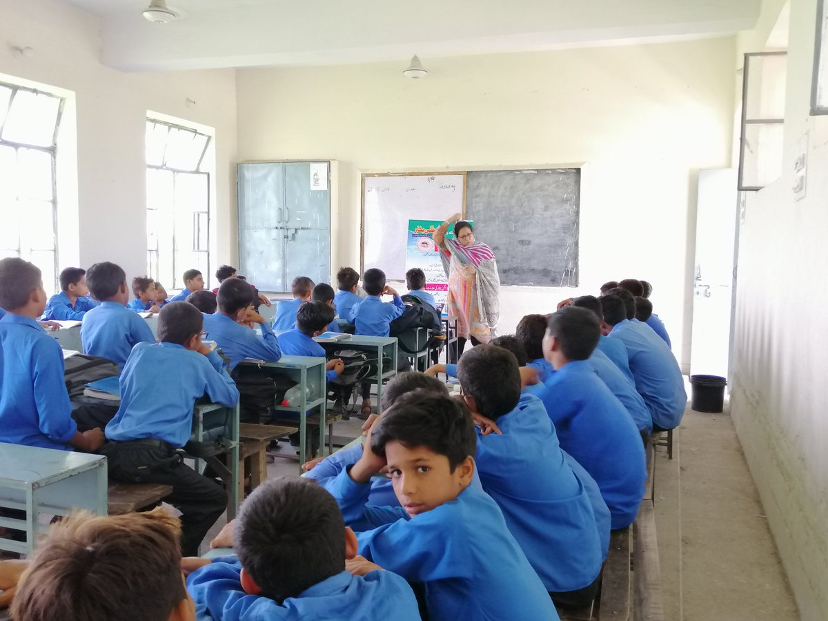 Lala_Rukh_shns's tweet photo. PREVENTION IS BETTER THAN CURE.
HEALTH EDUCATION SESSION ON DENGUE FEVER AND ITS PREVENTION AT GOVT. SCHOOLS BY SHNS OF NAROWAL.
#ڈینگی_مکاؤ https://t.co/Wje58MpQZt