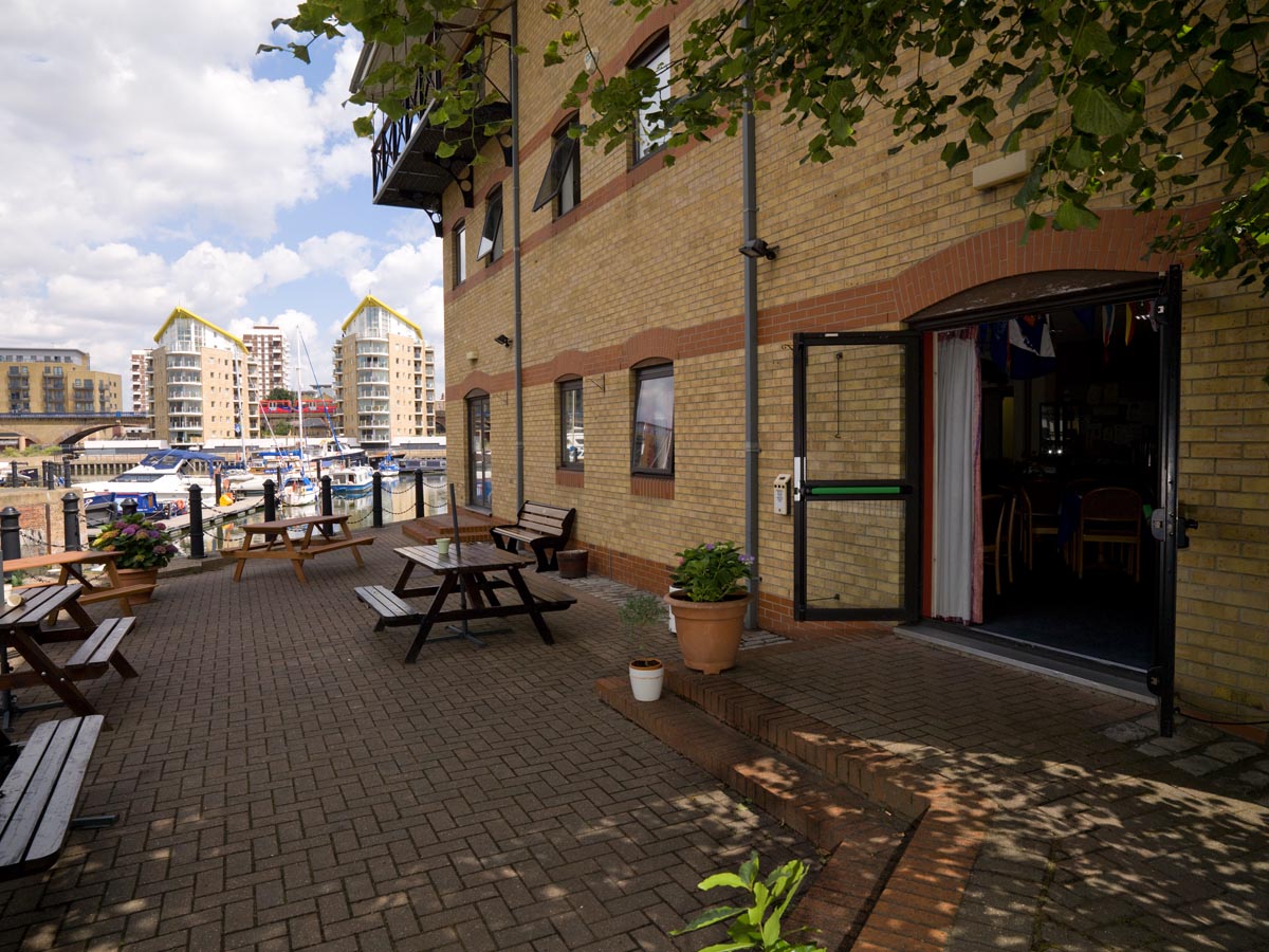 Cruising_Assoc's tweet photo. Day 1 of our Daily Prize Draw on Stand J419 @SotonBoatShow.Enter & you could win 2 nights in a cabin at CA House in @Limehousebasin.
Daily prize draws only open to CA members.
10% off 1st year membership if paid by DD when you sign up at the Show.
#PrizeDraw #CAHouse #SIBSBAB19 https://t.co/BPqwwI4sli