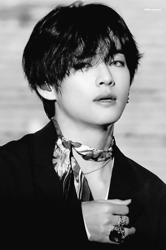 สแควรูท fť.ไม่ตอบ=นอน tweet media