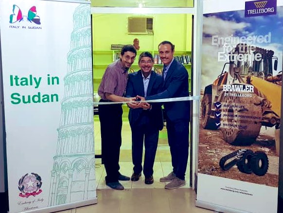ItalyInSudan's tweet photo. Thanks ❤️ 10000 to 🇮🇹🔝 @TrelleborgGroup Agri for the generous donation of #Italian books to the Library of @Comboni_College and #CIC in #Khartoum. #EmbITA and #Comboni in #Sudan always on frontline to widespread culture and language from #Italy.  🇮🇹💙🇸🇩 #ItalyInSudan https://t.co/7hh3D3Xlee