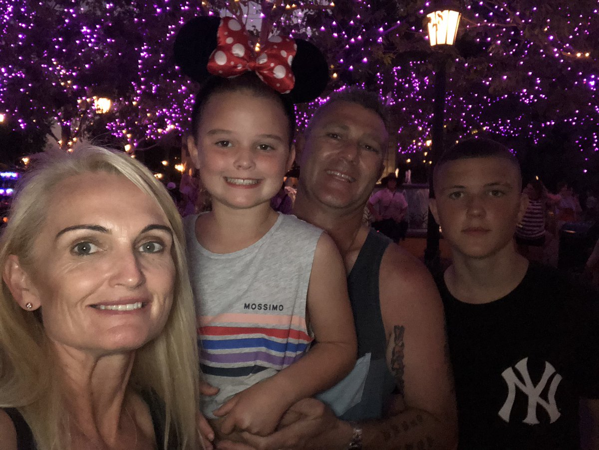 Jacquicox74's tweet photo. Hard work pays off! On a holiday of a lifetime with my family creating memories! https://t.co/TsWdJtD81p
