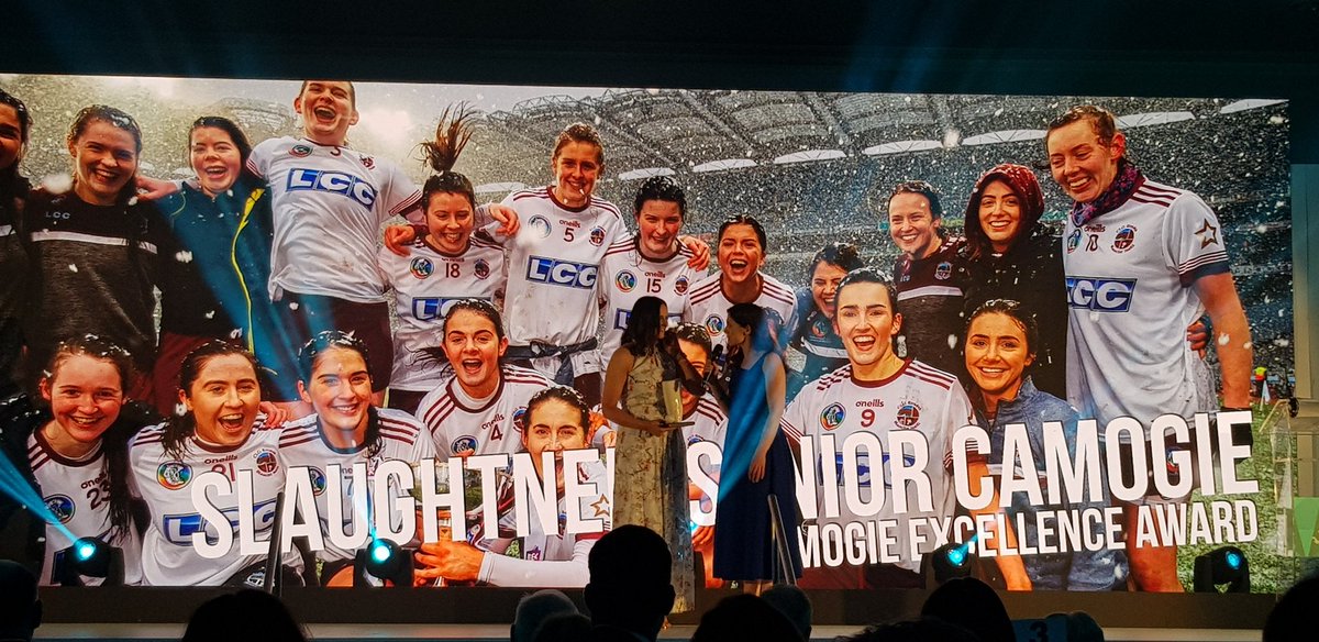 KevinHeavern's tweet photo. I was honoured to be invited to The Irish News Ulster GAA All Star Awards last night. Some great highlights from Tommy Bowe and the 1999 All Stars. This is what our Danske Bank Ulster Schools GAA players are aspiring to. Congratulations to all the winners!  #INAllStars https://t.co/BG0niXrMGi
