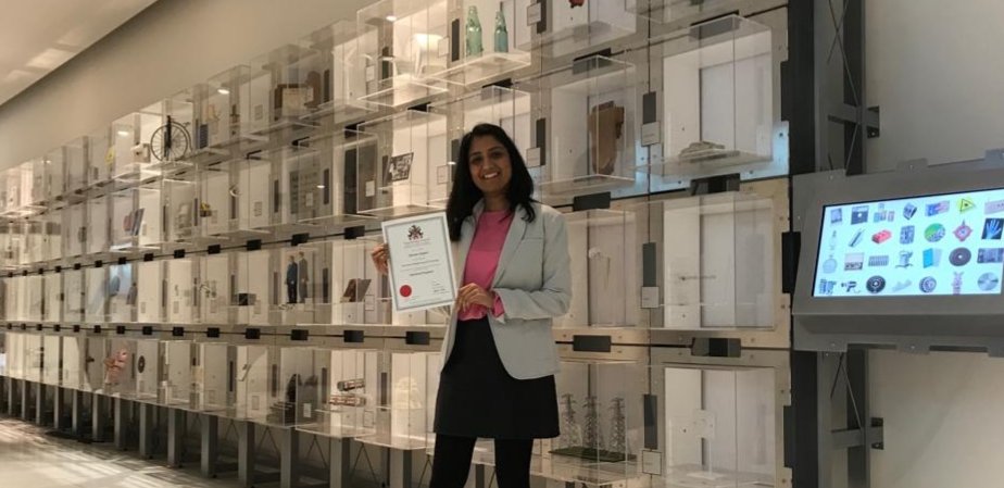 mamtasinghal2's tweet image. Yesterday this came in the post That evening I was at @TheIET so thought I&apos;d pose for a pic
 Thank you to @GlennAtkinsIET, @AFBE_UK, @dawnbonfield &amp;amp; others for your encouragement.

⭐Thrilled to be a C.Eng. ⭐

@StrathEng @WESCentenary
 #EngineeringRecognition  #chartered #IETYWE