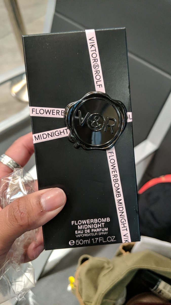 dathalfricangrl's tweet photo. Y'all. This is new to me and smells amazing https://t.co/zxRPZmavz3
