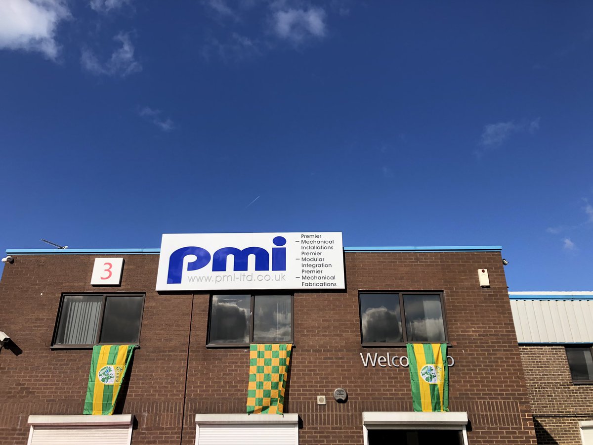 PMILtd's tweet photo. Flags flying in London! Best of luck to the lads tomorrow #UpTheKingdom #kerrygaa #CiarraiAbu @Kerry_Official @radiokerrysport @SkelligKerry @SouthKerryBoard https://t.co/XJkONJISe7