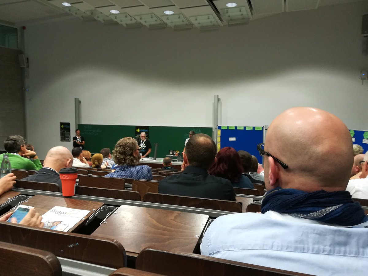 2. Tag der #clc19ko beginnt. Der 1. Tag hat für mich gezeigt. Digitales Lernen kommt gerade in den Unternehmen an. VR/AR/Bots u.ä. spielt dabei noch kaum eine Rolle. Und der Kampf den viele intern kämpfen "Mach sie fit, aber störe sie nicht bei der Arbeit."