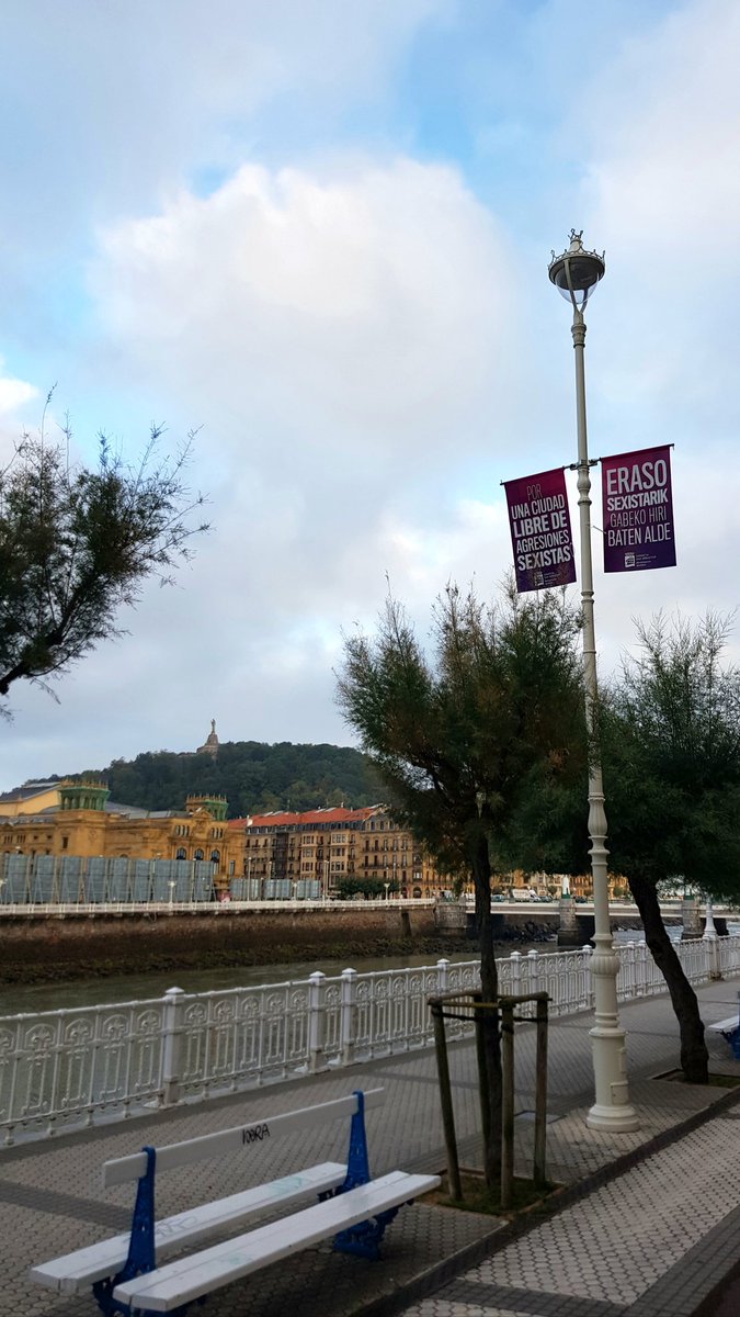 alex__rawlings's tweet image. Back in the Basque Country and once again fighting my inexplicable urge to speak to everyone in Hungarian #polyglotproblems