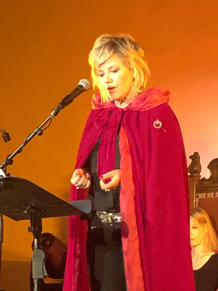 TheSSSshow's tweet photo. @kayhanley last night at @hwdforever telling her stories about singing for rock band @LettersToCleo and being the voice of Josie from Josie &amp; the Pussycats. It was also her bday! HBD Kay! https://t.co/MrSifRABxi