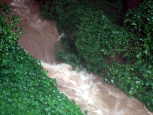 20110908 – flooding – IMG_3496 – creek iguazufallstours.org/facts-on-water…