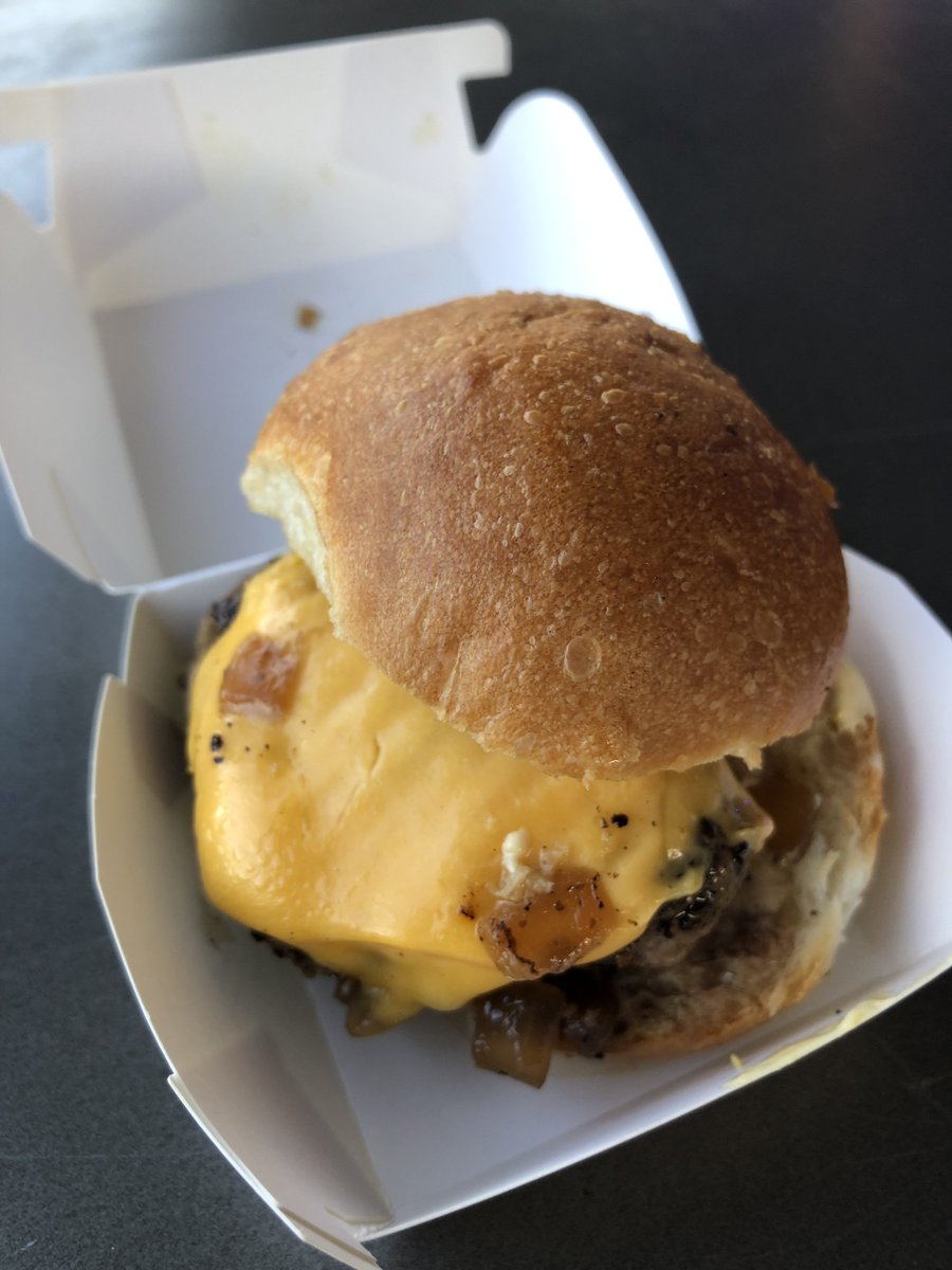 vanfoodster's tweet photo. Tonight’s delicious @feastpdx West coast vs East coast event with great food and yummy treats @travelportland #feastpdx #feastportland #eastcoast https://t.co/z3JmHlWTxn