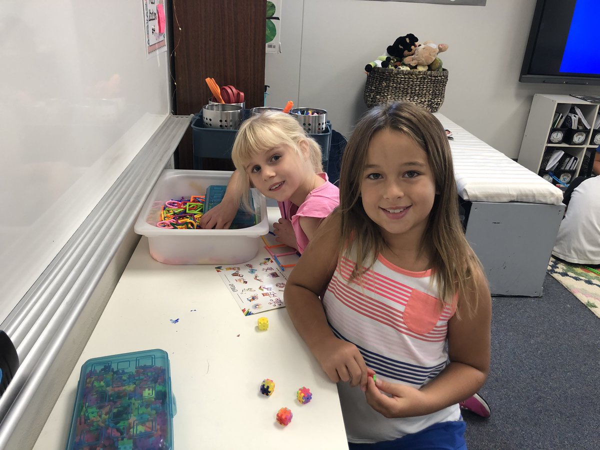 lytlebears's tweet photo. Maker mornings are the best!  #bearshine https://t.co/oV1HiKnk9O