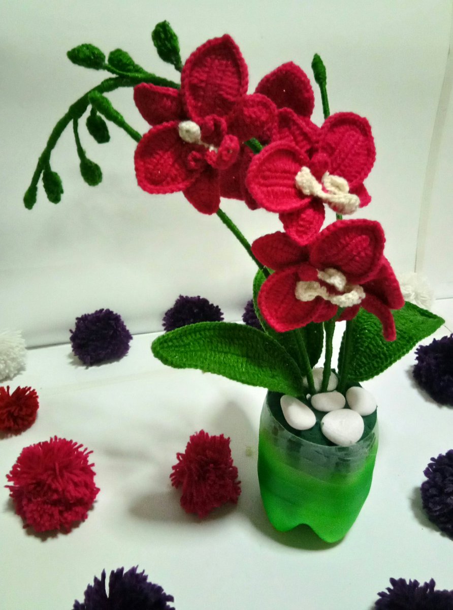 Af75Syasya's tweet photo. Crochet orchid flowers🌸🌸
#myhandmade
#lovecrochet
#myhobby https://t.co/tMDJZceogn