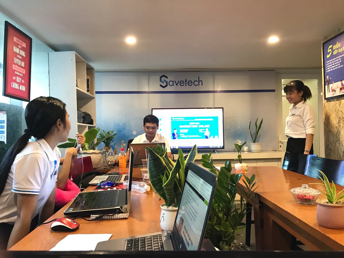 SavetechGroup's tweet photo. Cùng #Savetech đề ra giải pháp đi. Muốn bán được hàng ngoài cái duyên phải có kỹ thuật, mẹo. Đặc biệt là nắm được kỹ năng chạy ads nữa.
Tìm hiểu thêm về khoá học và nhận ƯU ĐÃI tại đây: https://t.co/ZDef62uYbW https://t.co/EGl2Foik1m