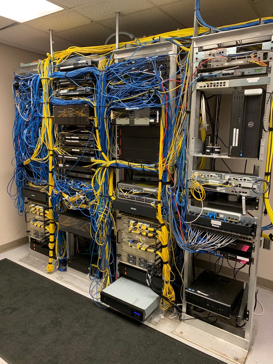 Graymist1's tweet photo. Sooooo exciting!! Ocala completed out core refresh.  Many thanks to our most AWESOME team for a job well done. https://t.co/grAjxCmoa3