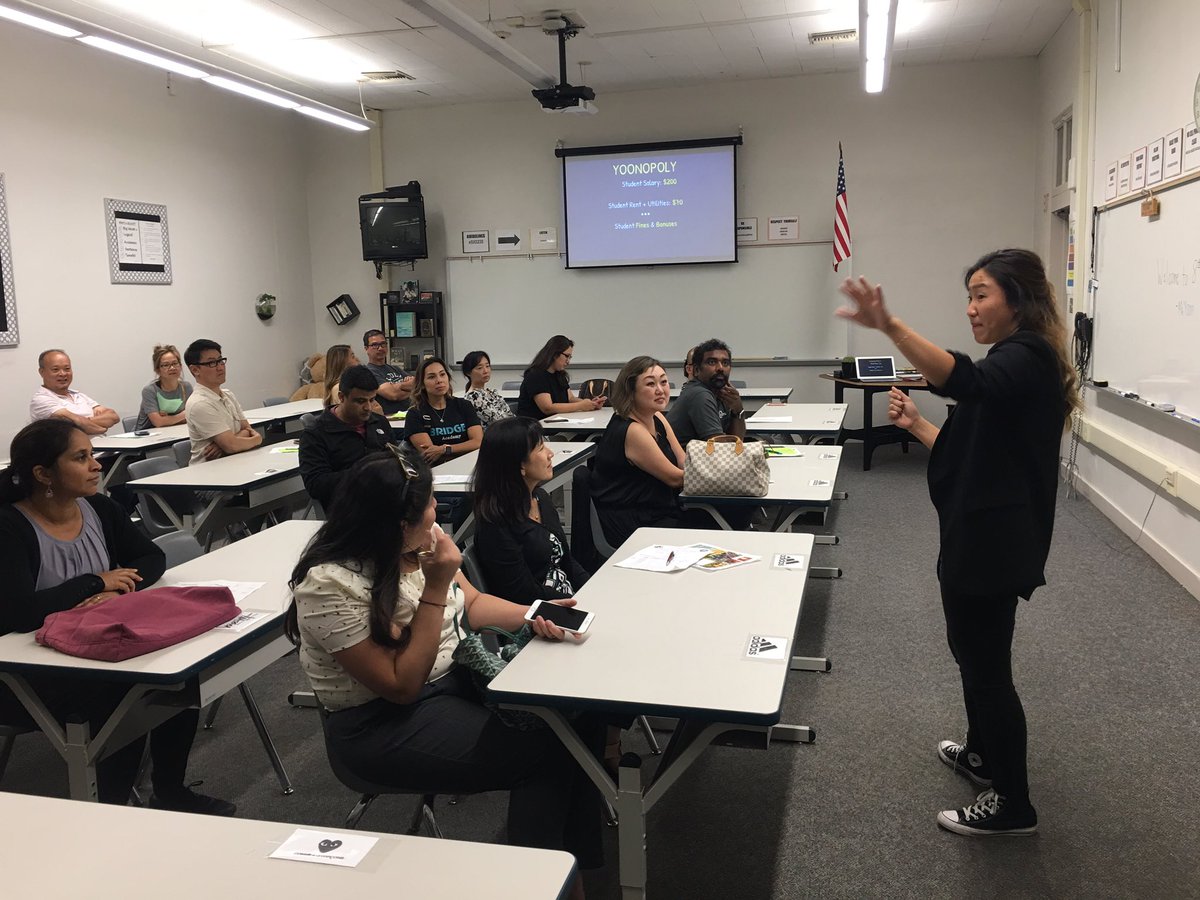 CarmenitaMS's tweet photo. Back to school night 2019 at Carmenita. Community and school partnership at it's best. #abcstories #abcusd #Cmsteachersrock #cmscommunity https://t.co/JVxY4iWnwp