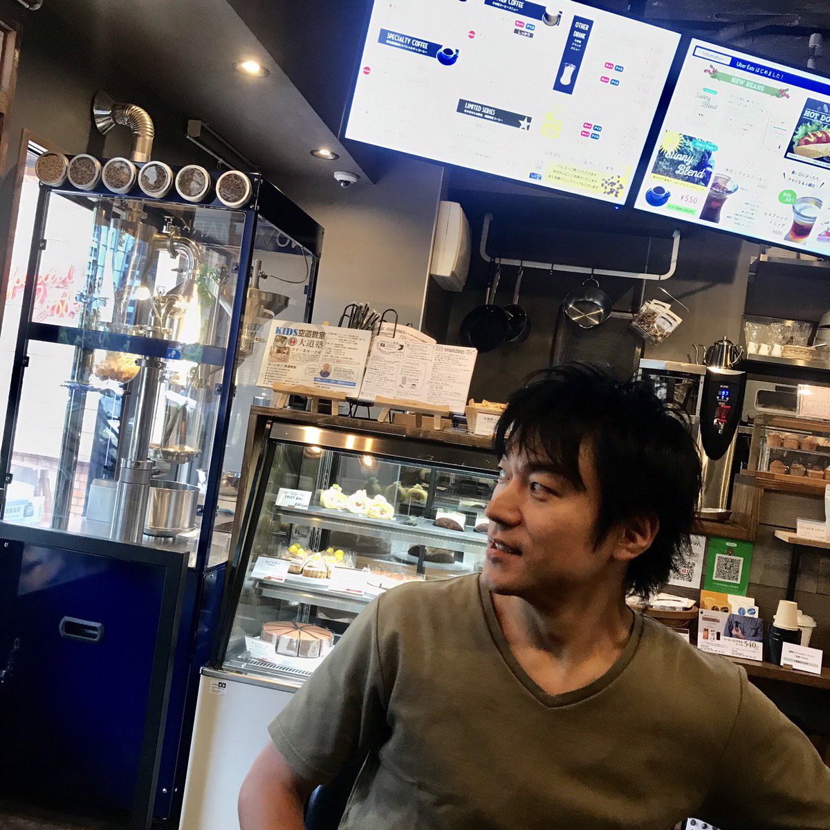 CruisinMap802's tweet image. #MAP802 
#飯室散歩
美味しい珈琲を求めて
街をブラブラ「珈琲散歩」🚶

土佐堀 にある
「58 COFFEE ROASTERS」さんへ☕

皆さんからの珈琲情報
お待ちしております📨

大阪のラジオ局 #FM802 は
#radiko でスマホ・PCからも聴けます📻
⏩radiko.jp/#!/live/802