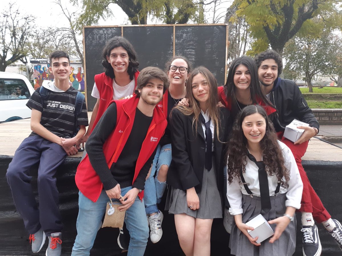 jaquepolej's tweet photo. Expoferia Melo - 2019🍃💣 https://t.co/2qR06uSrvq