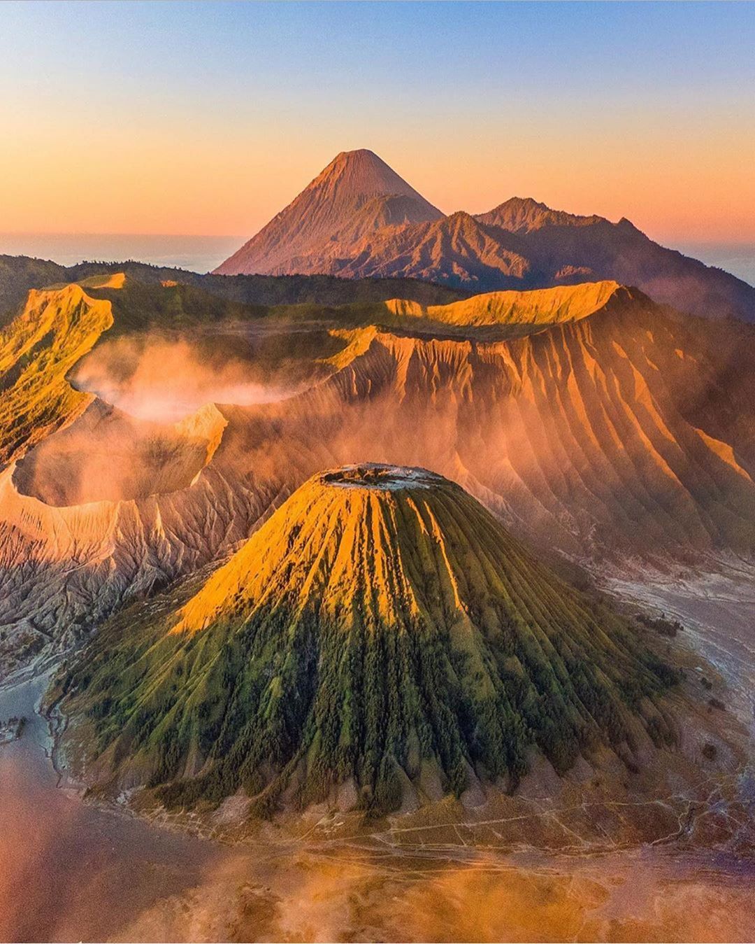 Lonely Planet Magazine India on X: Sunrise at Bromo, East Java