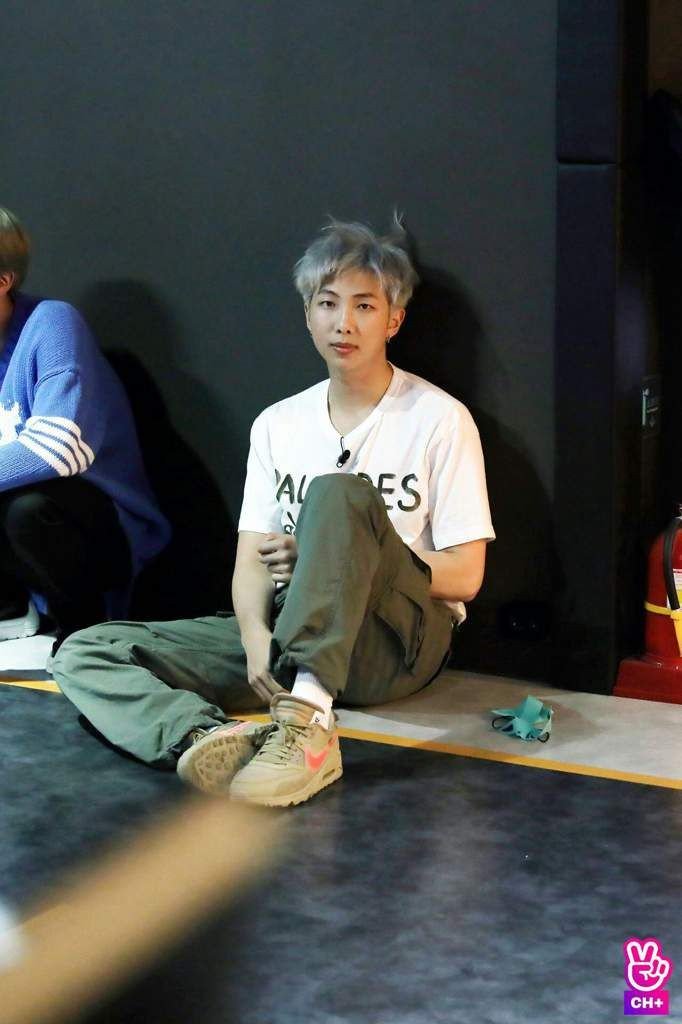 Felipe_Solecito's tweet photo. 🎉🎊🎈🎀🎁🎂☺️❤️
NamJoon eres una persona increíble, un gran líder, tus canciones me han ayudado mucho, un héroe caído del cielo.
#HappyBirthdayNamjoon
#Happy_RM_Day
#HappyBirthDayRM
#JoonMiHeroe
#OurJooniverse
#HappyNamJoonDay
@BTS_twt https://t.co/pC1ffHOA2R
