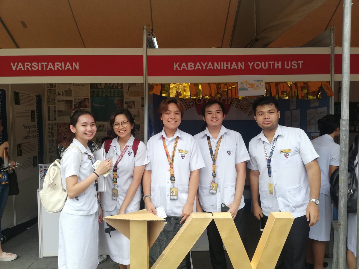 USTLingkodER's tweet photo. 🔵🔴What's UP, volunteers! 🔴🔵
Join Lingkod E.R. - UST! here at #BOOTH29. Be a volunteer and use your life to save other lives.
#LingkodBeyondBordERs
#LINGKODER
#LER101
#UseYourLifetoSaveOtherLives
#LingkodER22years
#22ongMayPuso https://t.co/zLHFTE5Baf