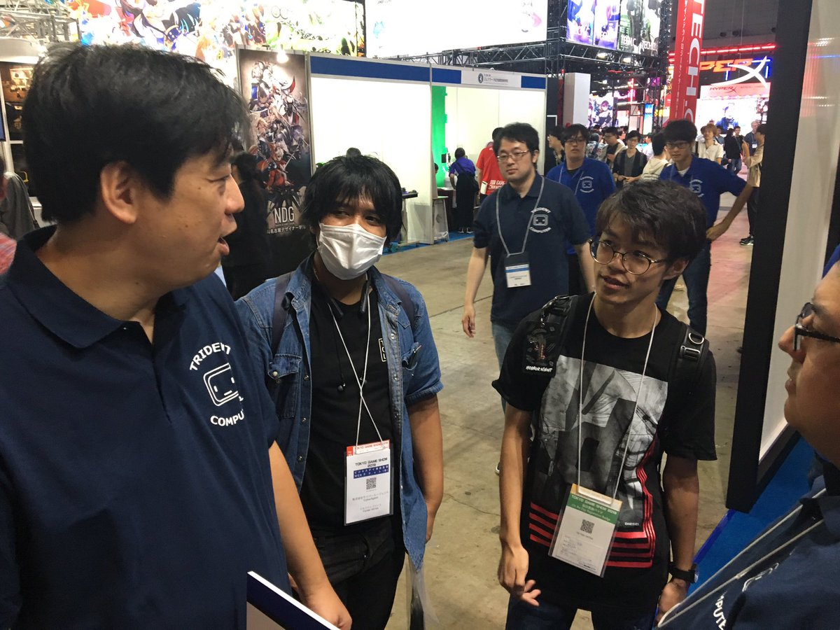 トライデントコンピュータ専門学校 東京ゲームショウ 2日目も卒業生が遊びに来てくれましたよー みんな元気に頑張ってるんですって