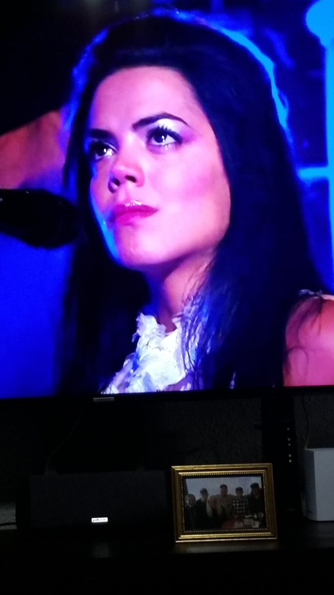 Im watching this Scorpions unplugged concert I dvr'd awhile ago. This lady who sang, is one of the most gorgeous women Ive ever seen. Wow!
