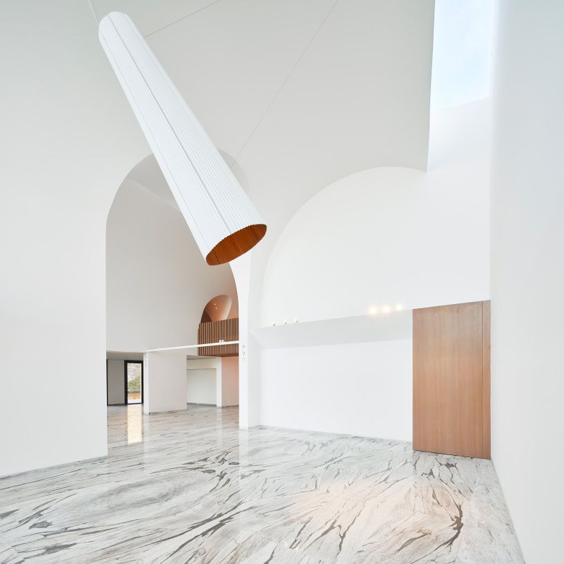 designboom's tweet photo. LEFT architects sites the 'house of many vaults' on a mountaintop in lebanon https://t.co/dW2fwfKBRp https://t.co/6F4uQew7U4