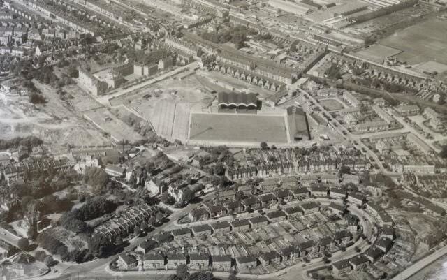 CafcFacts's tweet photo. One Hundred years ago today Charlton Athletic played their first ever game at the Valley. ๐๐ #cafc #valley100
13/9/1919 First ever game played at the Valley. An "A" team fixture against Summerstown. Charlton won 2-0 https://t.co/x7gtJlU35u