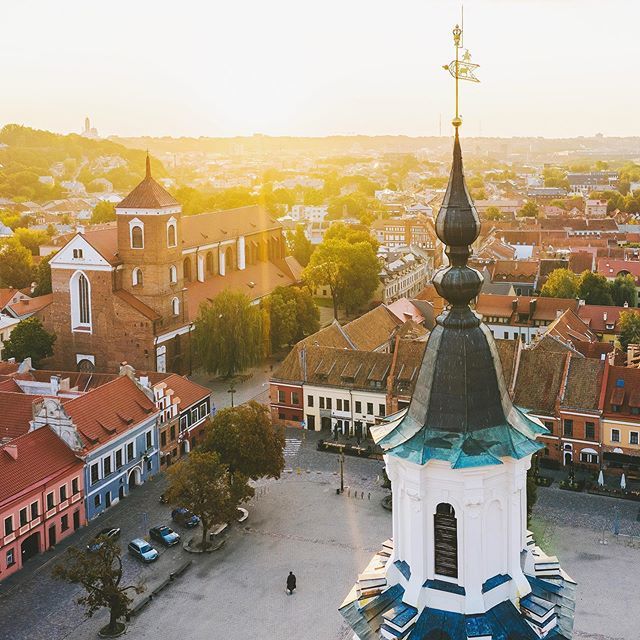 NejauNet's tweet photo. Tower | #Kaunas #Lithuania #mavic2pro #Lietuva #dronas #skypixel #djieurope #Kaunascity #Mavic2 #Kaunasaerial #VisitKaunas #kaunastic #djicreator #djimavic2pro #realisbeautiful #hasselblad #VisitLithuania #rotuse #kaunorotuse #ruduo #kaunorotušė #kaunas2… https://t.co/AnnfXAmF5X https://t.co/ZIYsFqBU6v