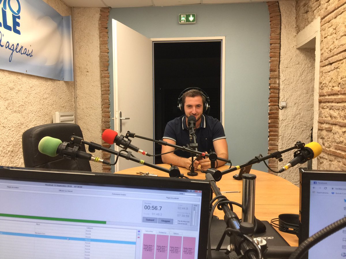 Ce matin sur Radio Bulle on reçoit <a href="/twibaut/">ancien compte</a> ! A 8h15 on parlera de #SUAMHR. @buvettearmandie <a href="/agen_rugby/">Agen Rugby - SUA LG</a>
