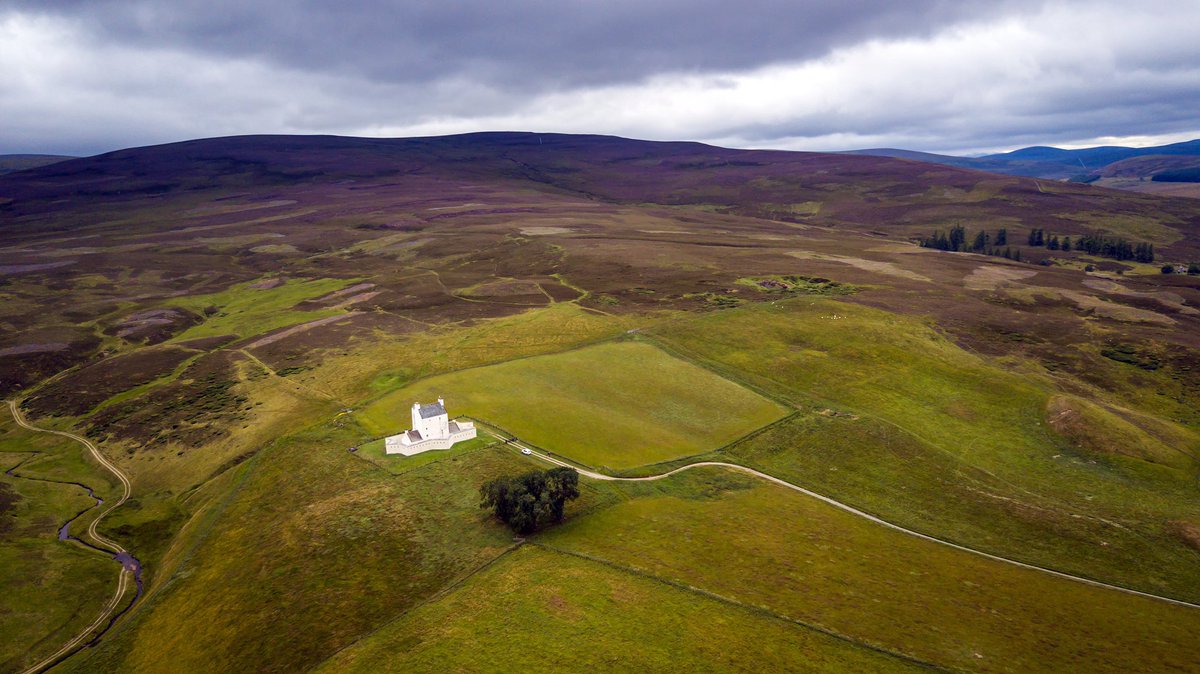 MrSmithCreative's tweet photo. #DailyDrone 69 - #CorgarfCastle in #Aberdeenshire whilst shooting for Gradisca Films.

#droneoftheweek #dronedaily #droneoftheday    #corgarf #corgarff #castle #Scotland #aerial #uav #dronestagram #aerialphotography #drones #aerialpics #drone #dronepilot #dji #dronephotography https://t.co/s9e3KAaeQQ