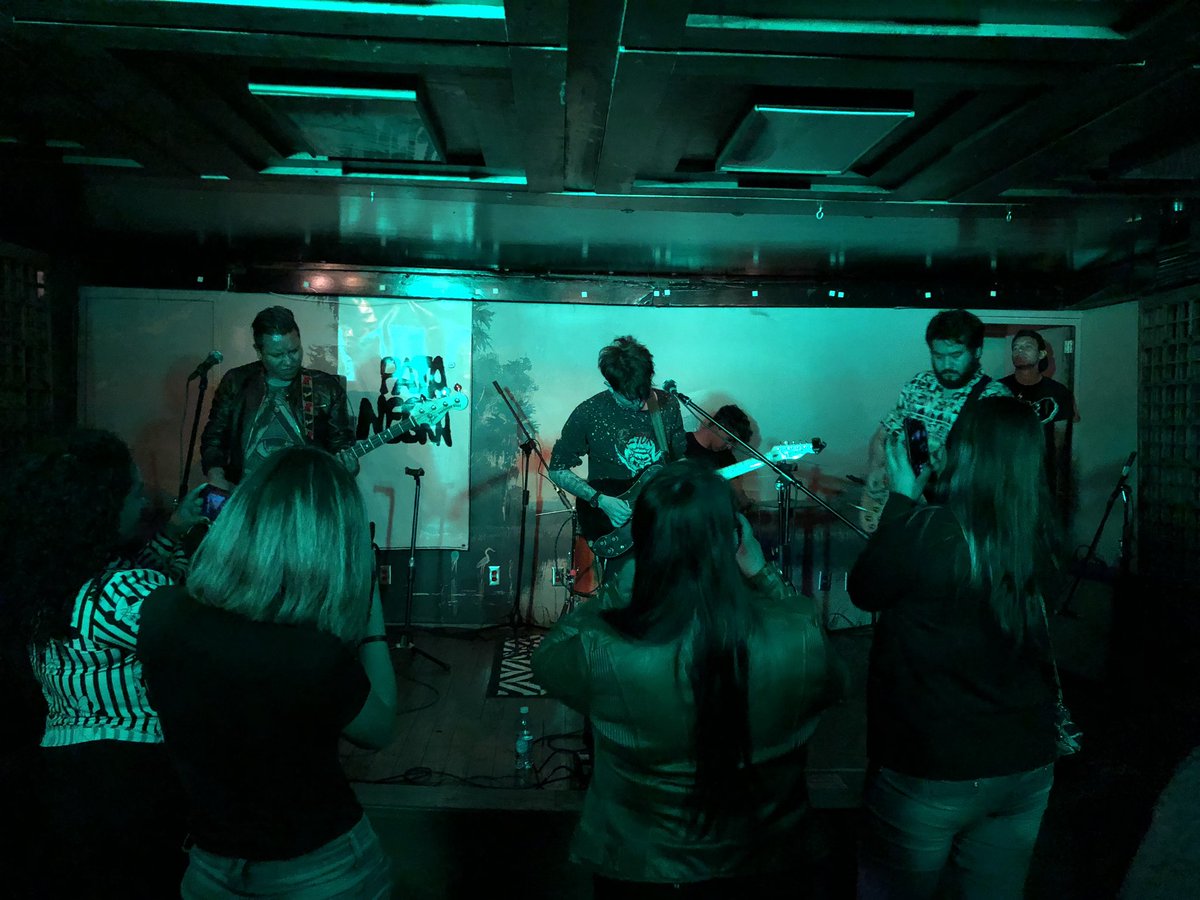 <a href="/PROFUGOmx/">Prófugo</a> <a href="/SalonPataNegra/">Salón Pata Negra</a> #CentroHistórico