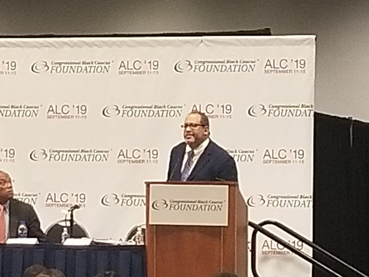 HarvLivingston's tweet photo. Insights from @MichaelEDyson are always a highlight of my @CBCFInc #CBCFALC experience. I also enjoyed designer Cedric Brown's @Ced2fresh 4 steps for success: Belief, Be your own salesperson, Persistence &amp; plant seeds (give back) https://t.co/BU7RFNHg4B
